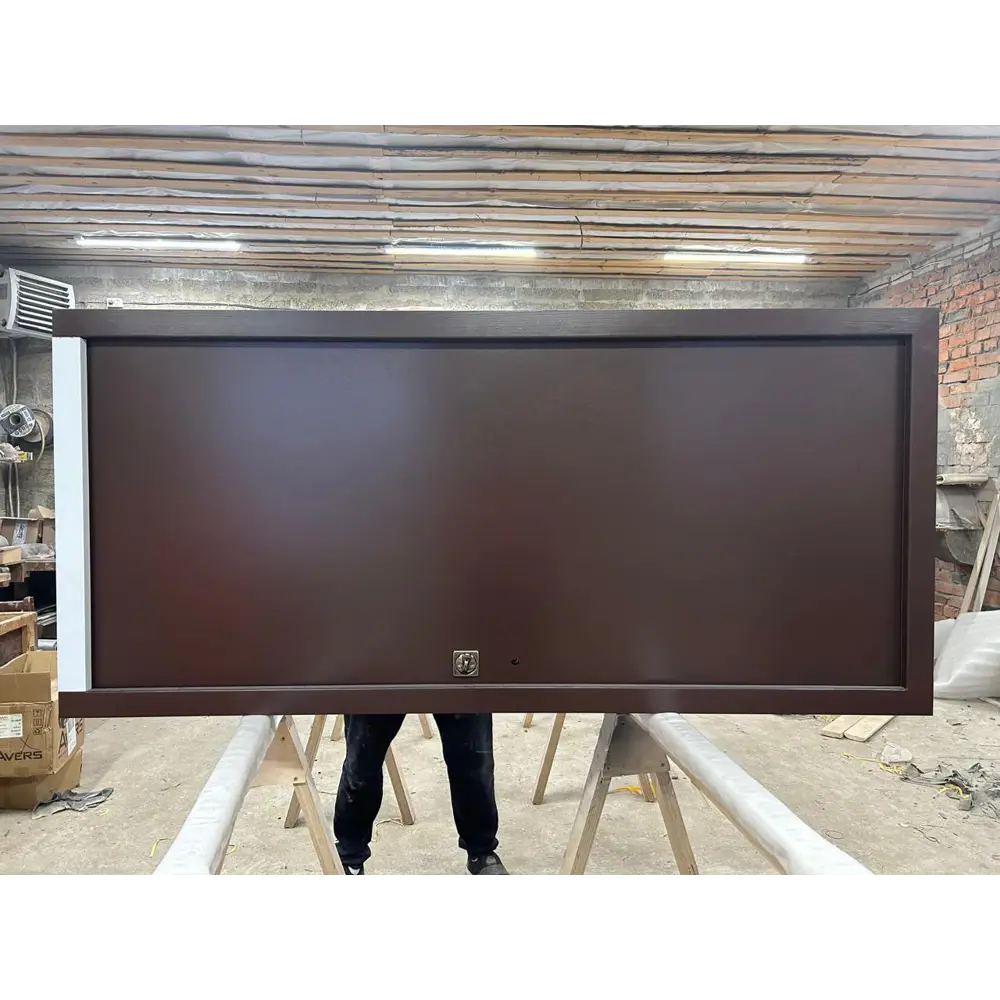 Морозостойкая входная утепленная дверь из дерева для коттеджа Solid Wood S6 207x86см правый цвет коричневый RAL 8017 в Чебоксарах — изображение 2