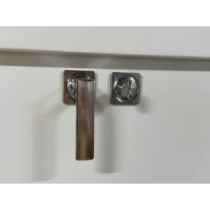 Морозостойкая входная утепленная дверь из дерева для коттеджа Grand Wood G21 207x86см левый цвет белый RAL 9003 в Чебоксарах