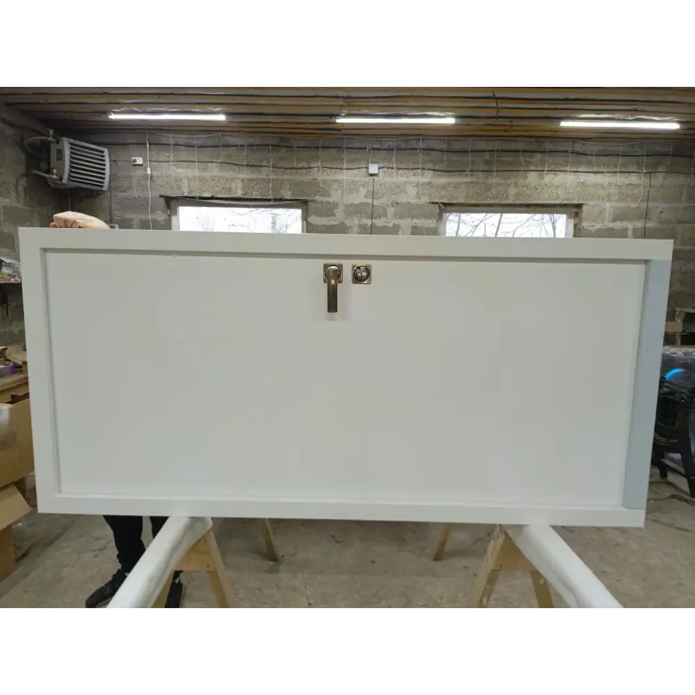 Морозостойкая входная утепленная дверь из дерева для коттеджа Termo Classic C3 227x96см правый цвет белый RAL 9003 в Чебоксарах — изображение 2
