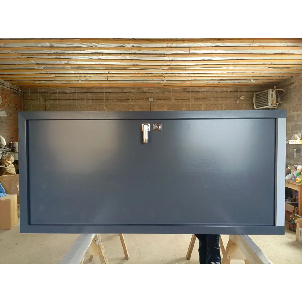 Морозостойкая входная утепленная дверь из дерева для коттеджа Elite Timber E30 227x86см правый цвет серый RAL 7024 в Чебоксарах — изображение 2